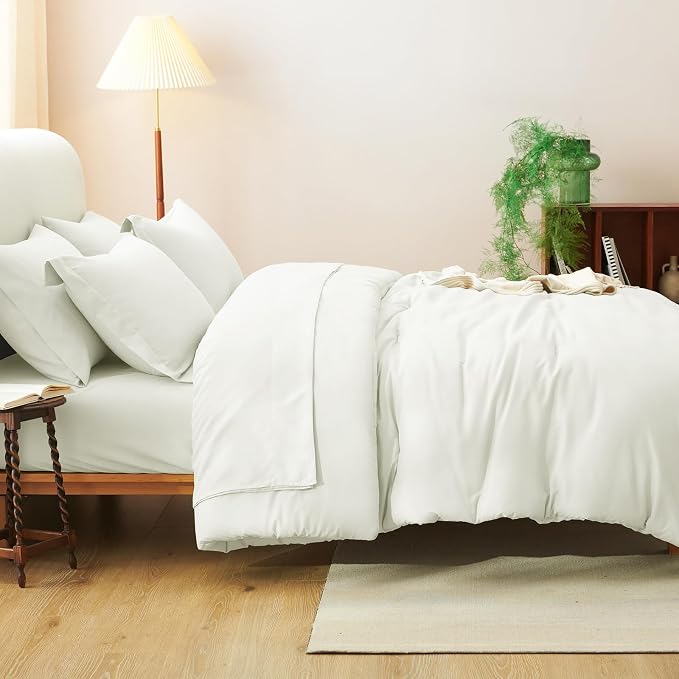 Queen Comforter Set Ivory, 7 Pieces Bed in a Bag | OEKO-TEX Certified, All-Season, Bedroom, 240GSM Down Alternative Comforter, Flat & Fitted Sheets, 2 Pillowcases & 2 Shams