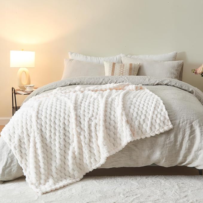 NEWCOSPLAY Fleece Clouds Cozy Twin Blanket for Couch, Ivory, 60"x80" | Premium Silky Flannel Blanket, Soft Lightweight Fluffy Throw Blanket for Bed Sofa Decor, Gift for All Season Use