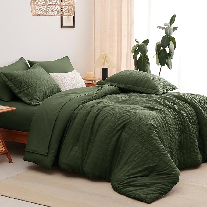 Full Comforter Sets, 7 Pieces Olive Green Seersucker Bed in a Bag | OEKO-TEX Certified, All Season Bedding Set with 240 GSM Down Alternative Comforter, Flat & Fitted Sheets, Pillowcases & Shams