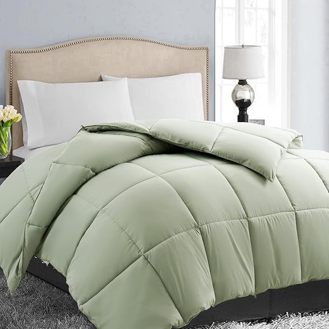 EASELAND Queen Size Down Alternative Comforter, Sage Green, 88x88 Inches | Quilted Duvet Insert for All Seasons, Soft Lightweight Bedding with Corner Tabs, Breathable Machine Washable Hotel Quality