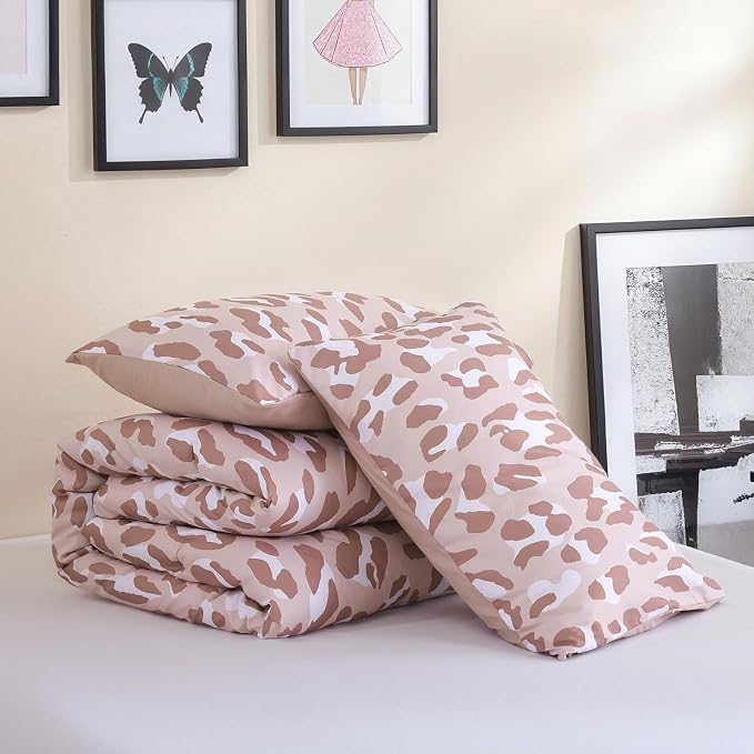 Cheetah Print Comforter Set King Size, Luxury Leopard Print Bedding, Beige | Soft Microfiber Animal Bedding Set with 2 Breathable Pillowcases, Faux Fur Texture, for an All-Season Comforter