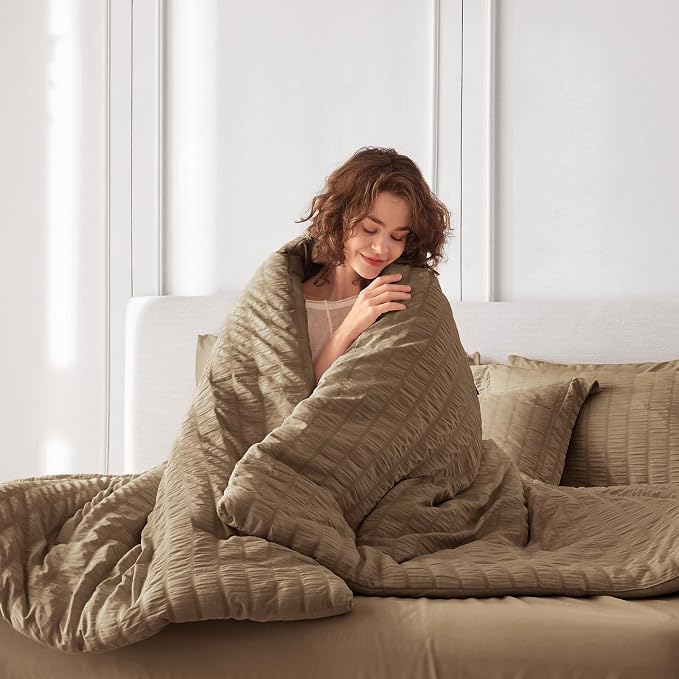 7 Pieces Oversized Queen Comforter Set, Seersucker Bed in a Bag Oversized Queen Size, All Season Luxury Bedding Set with Comforter, Flat Sheet, Fitted Sheet, Pillowcases & Shams, Brown