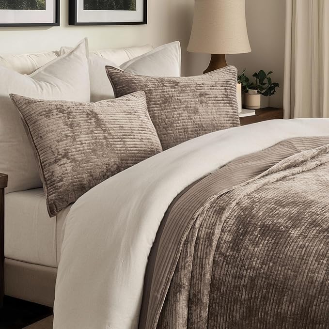 EverGrace Striped Channel Velvet Quilt Set, Queen Size, Natural Tan | Luxurious Soft Lightweight Velvet Comforter, Oversized Bedspread Coverlet, Quilted Bedding Set for All Season, with 2 Shams