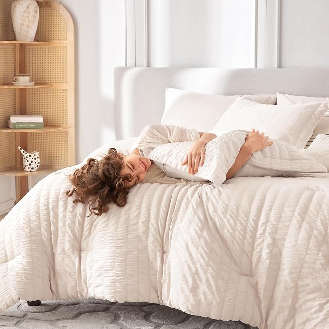 7 Pieces Oversized Queen Comforter Set, Seersucker Bed in a Bag Oversized Queen Size, All Season Luxury Bedding Set with Comforter, Flat Sheet, Fitted Sheet, Pillowcases & Shams, Beige