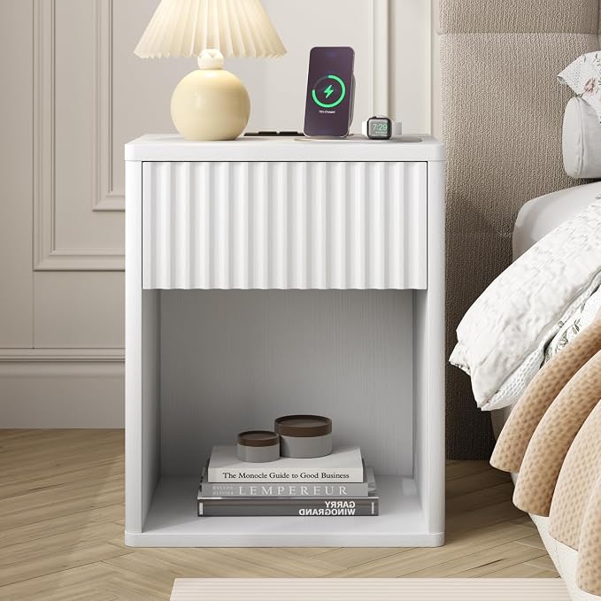 White Nightstands Set of 2 w/Charging Station, Wooden End Table Bed Side Table with Curved Drawer, Mid Century Modern Fluted Night Stand with Rounded Edge for Bedroom, Living Room