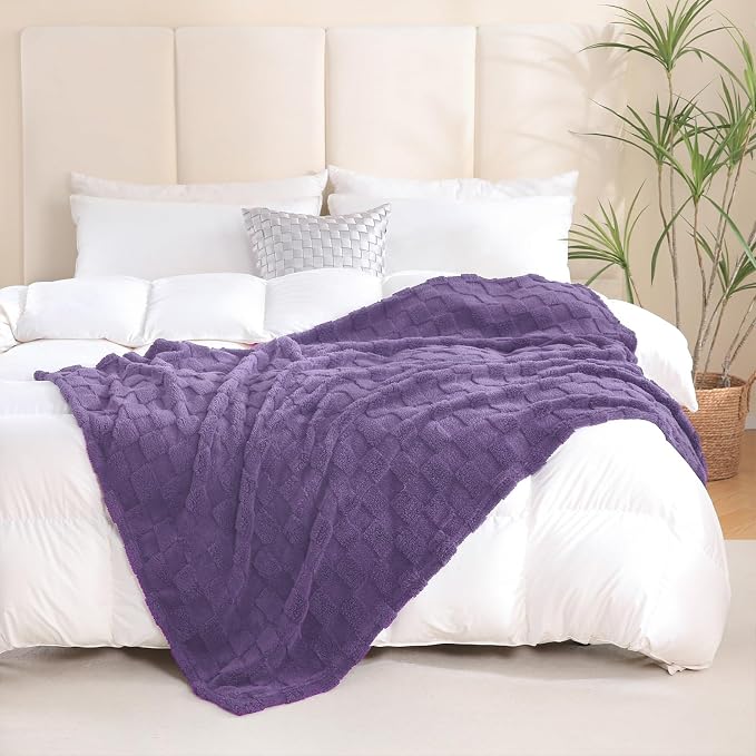 Lavender Fleece Throw Blanket 50”×60”Checkered Design for Couch | Super Soft Cozy Plush Microfiber 3D Square Pattern Flannel Blanket for Sofa Bed Lightweight for Adults,Women