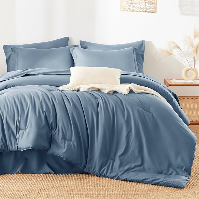 HIMEET Queen Comforter Set, 7-Piece Point-Quilted Bed in a Bag Grayish Blue | OEKO-TEX Certified, Lightweight 240 GSM Comforter, Flat Sheet, 14-Inch Deep-Pocket Fitted Sheet, Pillowcases & Shams