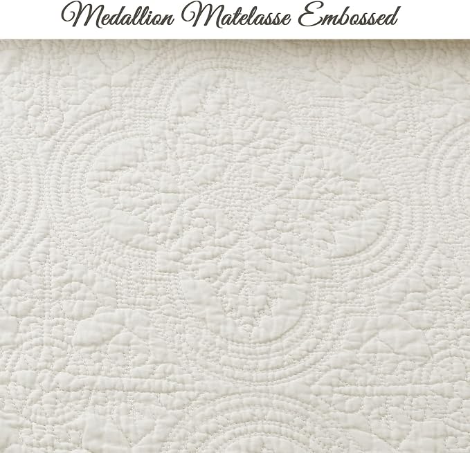 Cozy Line Home Fashions 100% Cotton Medallion Off White Matelasse Embossed Bedding Quilt Set, Reversible Lightweight Bedspread, Coverlet for All Season (Blantyre - Ivory, Queen - 3 piece)