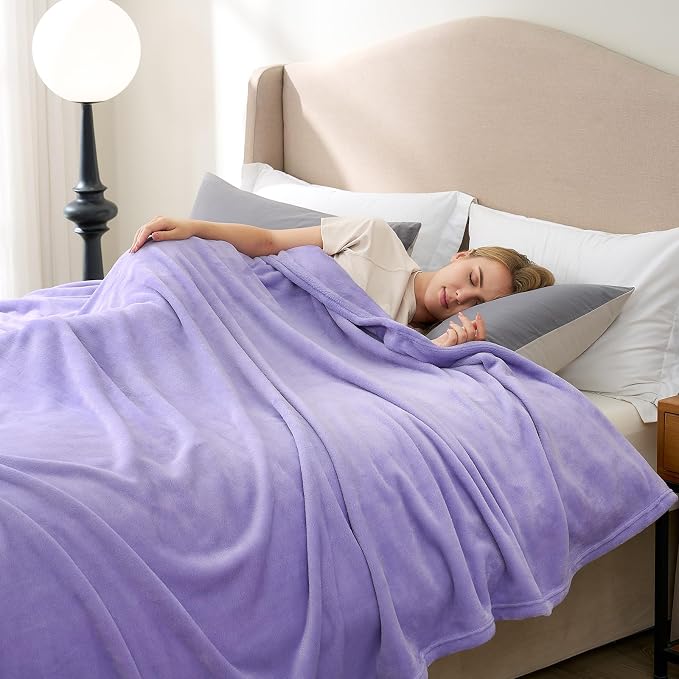 Hansleep Throw XL Light Purple Fleece Blanket, Soft Flannel Bed Blanket | Fuzzy Cozy Blanket 50x70 Inches, Multi-use for Bed, Sofa, Couch, Travel, Camping, All Season Warm Lightweight Cover