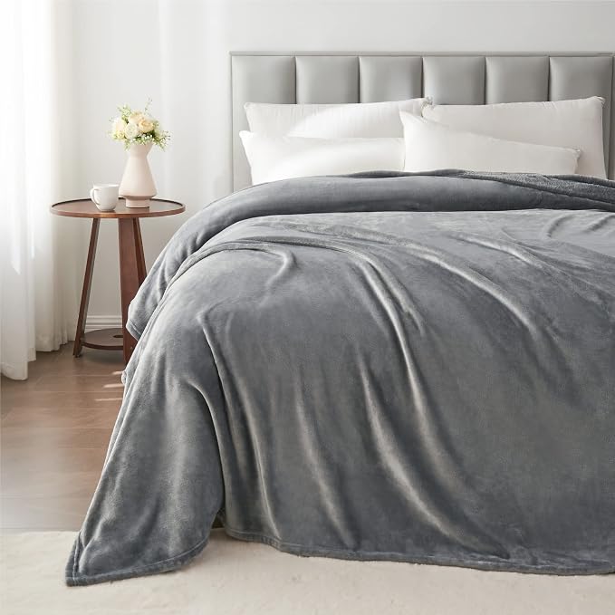 BEDELITE Fleece Blanket Soft Plush King Size Bed Blanket Grey 108"x90" | Ultra Soft Fleece, Plush Microfiber, Lightweight Warmth, All Season Comfort, Fade Resistant, Machine Washable