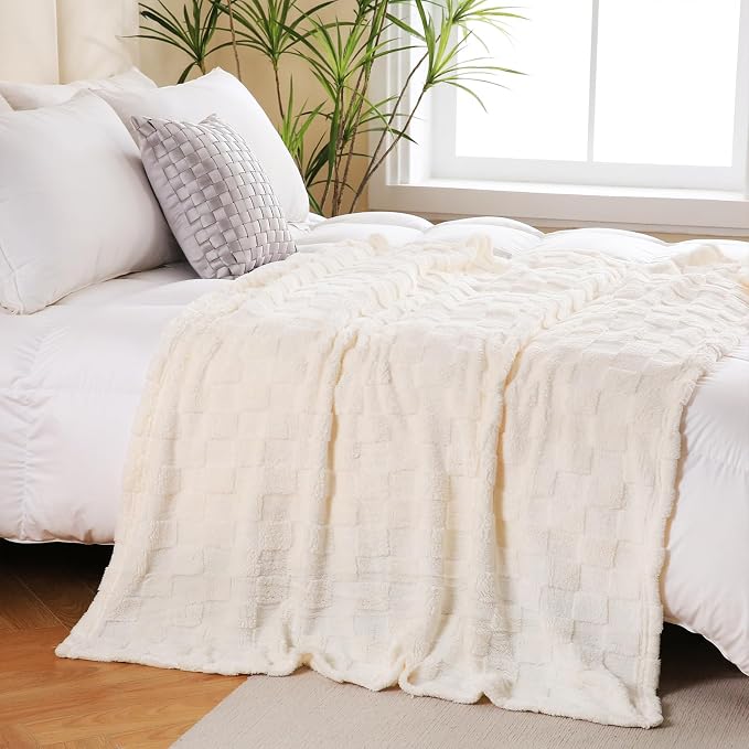Cream White Fleece Throw Blanket 60”×80”Checkered Design for Couch | Super Soft Cozy Plush Microfiber 3D Square Pattern Flannel Blanket for Sofa Bed Lightweight for Adults,Women