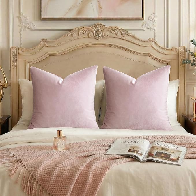 GIGIZAZA Sweet Lilac Velvet Throw Pillow Covers Big 26x26 Pack of 2 | Decorative Pink Pillows for Couch,Euro Sham,280gsm Soft Textured Fabric,Modern Pillowcases,Luxury Cushion Covers