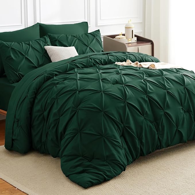 HIMEET Queen Comforter Set Emerald Green - 7 Pieces Pintuck Bed in a Bag | OEKO-TEX Certified, 240GSM Down Alternative Comforter, 14" Deep Pocket Fitted Sheet + Flat Sheet + 2 Pillowcases + 2 Shams