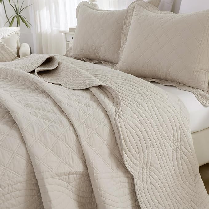 meadow park Quilt Set King Size - 3 Pieces, 100% Cotton Lightweight Coverlet with Diamond Pattern and Scallop Edges, Ultra Soft, Pet-Friendly, All-Season Use, Taupe