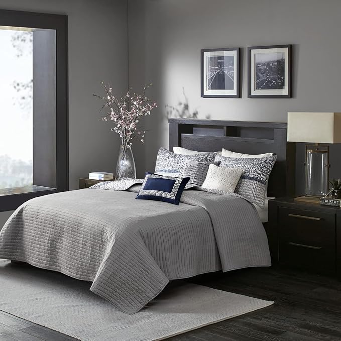 Madison Park Lustrous Jacquard Lightweight Navy Queen Quilt Set, 6pc | All Season Bedding Set, Glitter Accent Coverlet Set, Machine Washable, Cozy, Breathable, Soft, Modern, Casual
