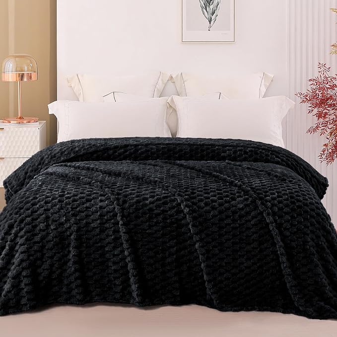 Exclusivo Mezcla 3D Fleece California King Blanket for Bed, Black | Oversized Soft Fuzzy Plush Lightweight Bed Blankets, Cozy Fluffy Decorative Blankets for All Seasons, 120x120 Inches
