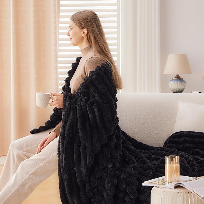 NEWCOSPLAY Fleece Ribbed Cozy Twin Blanket for Couch, Black, 60"x80" | Premium Silky Flannel Blanket, Soft Lightweight Fluffy Throw Blanket for Bed Sofa Decor, Gift for All Season Use