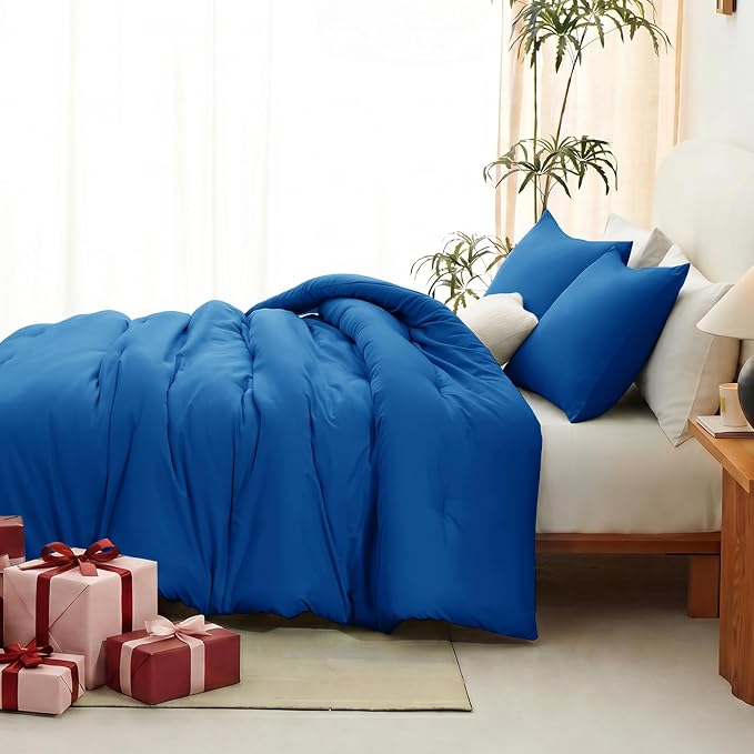 Full Comforter Set, 3 Pieces Down Alternative Bedding, Classic Blue | 270 GSM All Season Comforter with 4 Corner Ties for Use as a Duvet Insert, OEKO-TEX Certified, 2 Pillowcases, 82 x 86 in