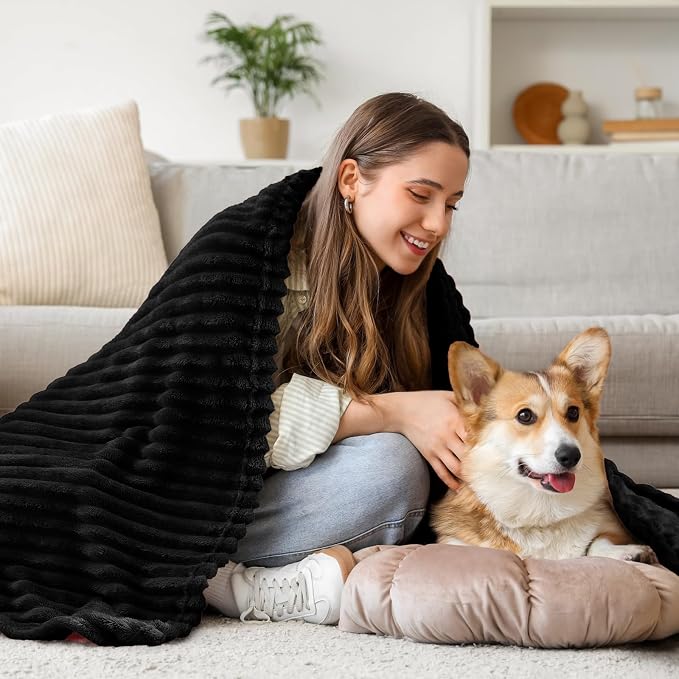 BEDELITE Ribbed Jacquard Black Fleece Throw Blanket for Couch, 50x70 Inch | Soft Warm Decorative Fluffy Blanket, Cozy Plush Lightweight Fuzzy Throw Blanket for Bed Sofa Home Room Decor, Gift for Women