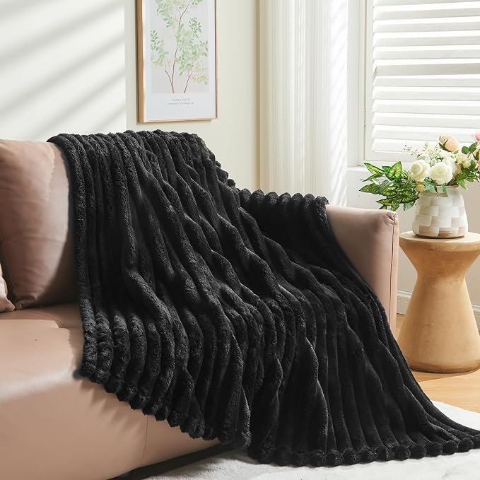 NEWCOSPLAY Fleece Ribbed Cozy Throw Blanket for Couch, Black, 50"x60" | Premium Silky Flannel Blanket, Soft Lightweight Fluffy Throw Blanket for Bed Sofa Decor, Gift for All Season Use