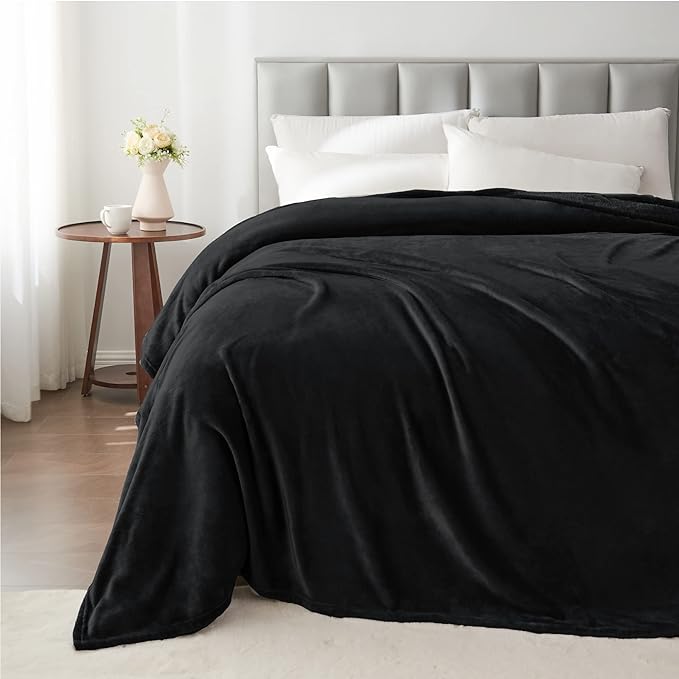 BEDELITE Fleece Blanket Soft Plush King Size Bed Blanket Black 108"x90" | Ultra Soft Fleece, Plush Microfiber, Lightweight Warmth, All Season Comfort, Fade Resistant, Machine Washable