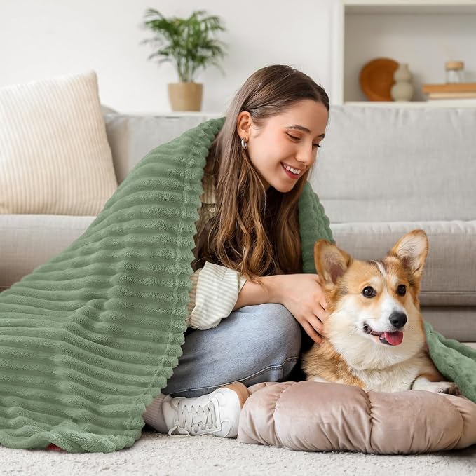 BEDELITE Ribbed Sage Grey Green Fleece Throw Blanket for Couch, 50x60 Inch | Soft Warm Decorative Fluffy Blanket, Cozy Plush Lightweight Fuzzy Throw Blanket for Bed Sofa Home Room Decor, Gift for Women
