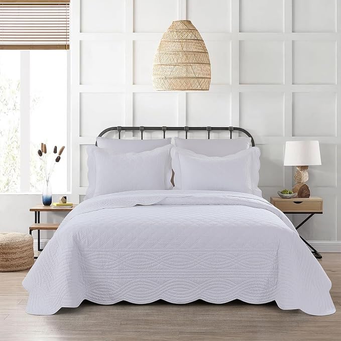 meadow park Quilt Set King Size - 3 Pieces, 100% Cotton Lightweight Coverlet with Diamond Pattern and Scallop Edges, Ultra Soft, Pet-Friendly, All-Season Use, White