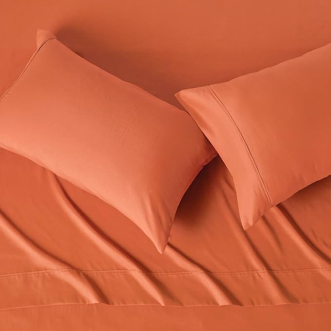 Amazon Basics Lightweight Microfiber 4-Piece Bed Sheet Set, Full, Brick, Solid