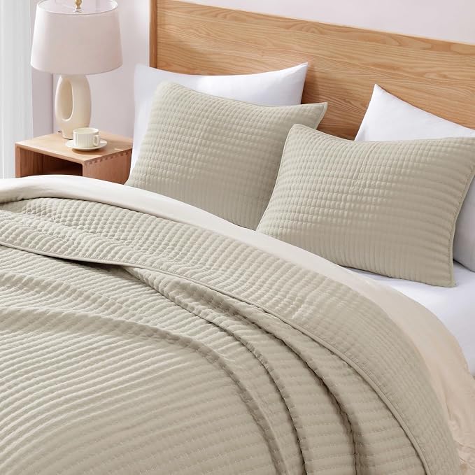 King Size Quilt- Lightweight Bedspreads Oatmeal King Quilt Bedding Set | Soft Neutral Coverlet with 2 Pillow Shams for All Seasons, Suitable for Bed, Couch, 3 Pieces, 106"x94"