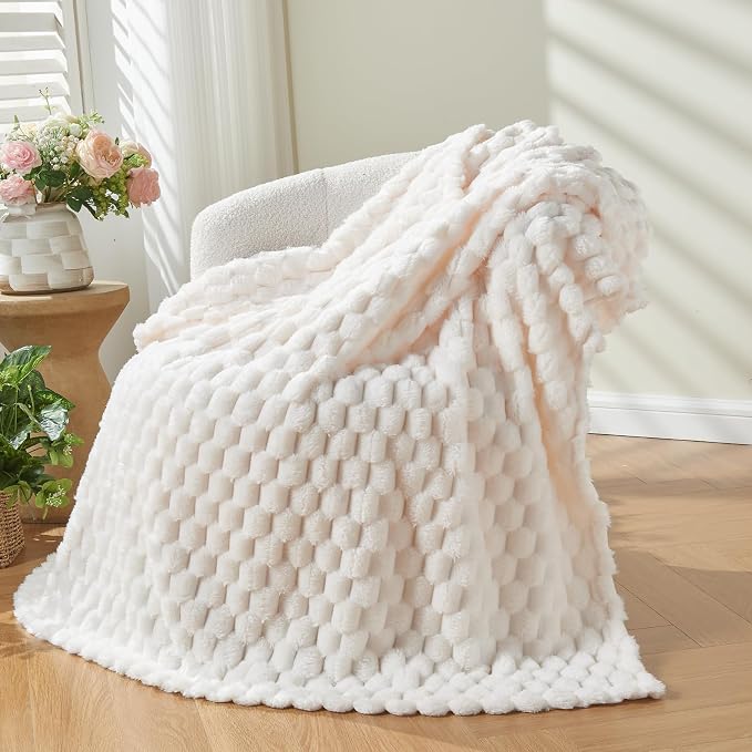 NEWCOSPLAY Fleece Clouds Cozy King Blanket for Couch, Ivory, 90"x110" | Premium Silky Flannel Blanket, Soft Lightweight Fluffy Throw Blanket for Bed Sofa Decor, Gift for All Season Use