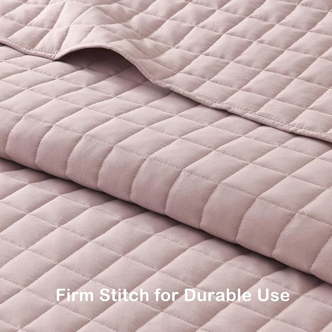 HORIMOTE HOME Dusty Pink Ruffled Quilt Set Queen Size, Classic Geometric Square Stitched Pattern, Pre-Washed Farmhouse Shabby Chic Microfiber Lightweight Bedding Set Bedspread Coverlet for All Season