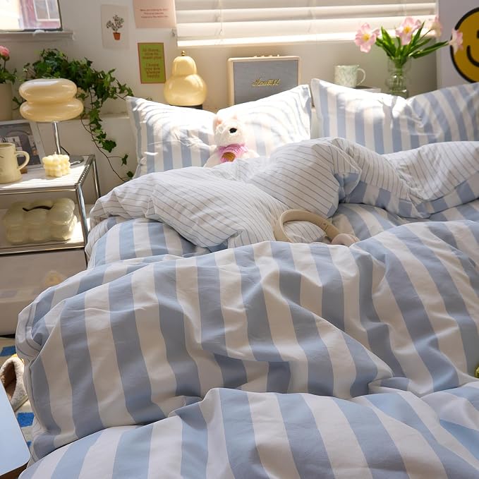 LifeTB Blue Striped Comforter Set Twin XL, Vintage Blue White Stripes Pattern Printed Comforter with 2 Pillowcases, Breathable Soft Lightweight Bedding Comforter Boho Farmhouse Striped Comforter Set