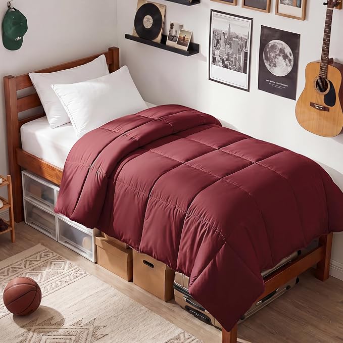 EASELAND Twin/Twin XL Down Alternative Comforter, Burgundy, 64x88 Inches | Quilted Duvet Insert for College Dorm, Soft Lightweight Bedding with Corner Tabs, Breathable Machine Washable Dorm Essentials