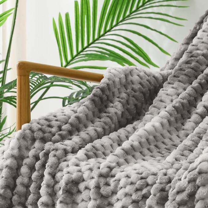 Exclusivo Mezcla 3D Fleece Twin Size Blanket for Bed, Tie-dye Grey | Extra Soft Fuzzy Plush Lightweight Bed Blankets, Cozy Fluffy Decorative Blankets for All Seasons, 90x66 Inches