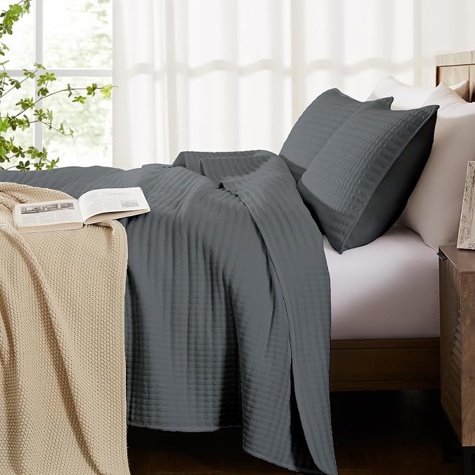 King Size Quilt-Lightweight Bedspreads Grey King Quilt Bedding Set | Soft Coverlet with 2 Pillow Shams for All Seasons, Suitable for Bed, Couch, 3 Pieces, 106"x94"