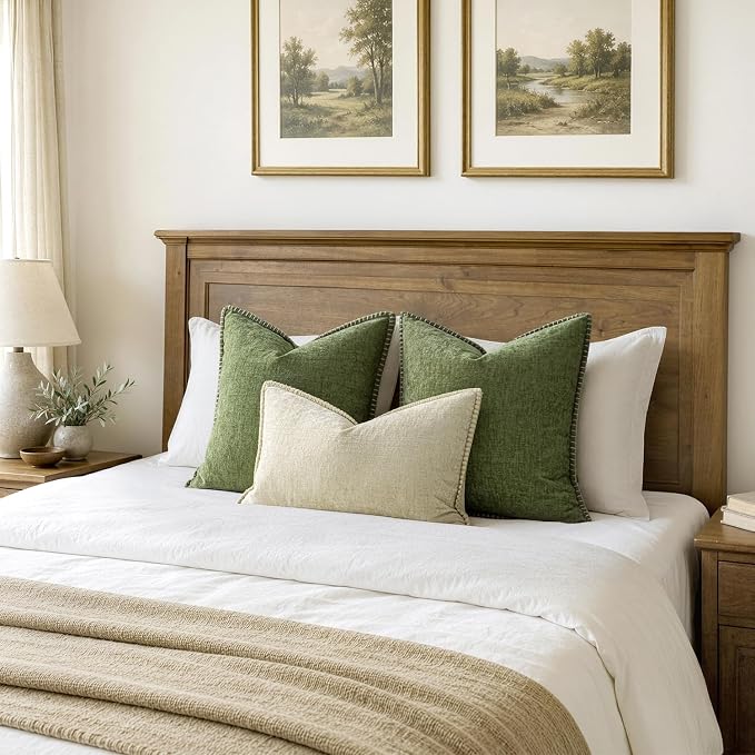 MIULEE Decorative Couch Throw Pillow Covers 18x18 Inch Sage Green 2 Pack | Farmhouse Pillow Covers with Stitched Edge, Soft Chenille Cushion Cases, for Sofa Bed Living Room Home Decor