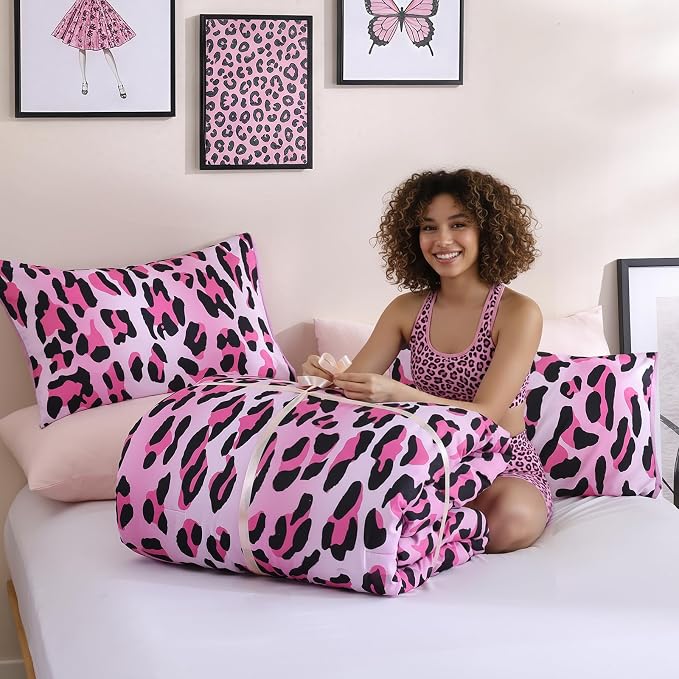 Cheetah Print Comforter Set Queen Size, Luxury Leopard Print Bedding, Pink | Soft Microfiber Animal Bedding Set with 2 Breathable Pillowcases, Faux Fur Texture, for an All-Season Comforter