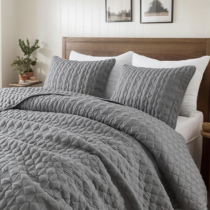 WDCOZY Oversized California Cal King Size Quilt Bedding Sets with 2 Pillow Shams, Dark Grey Lightweight Soft Bedspread Coverlet Bed Cover, All Season Spring Summer, 3 Pieces, 116x106 inches