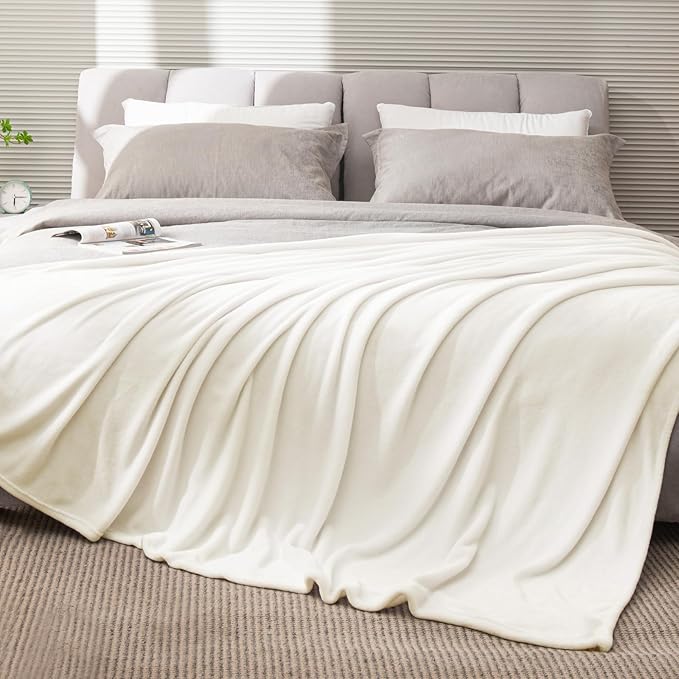 BEDELITE Fleece Blanket Soft Plush King Size Bed Blanket Cream 108"x90" | Ultra Soft Fleece, Plush Microfiber, Lightweight Warmth, All Season Comfort, Fade Resistant, Machine Washable
