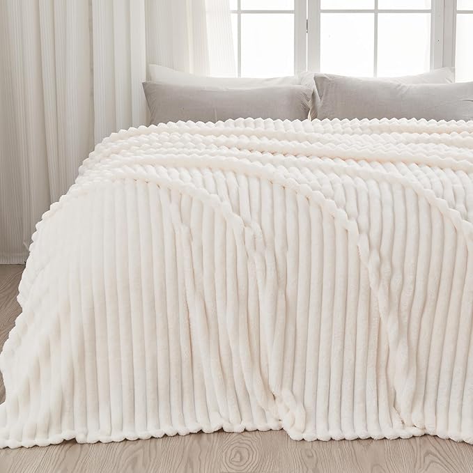NEWCOSPLAY Fleece Ribbed Cozy King Blanket for Couch, Ivory, 90"x110" | Premium Silky Flannel Blanket, Soft Lightweight Fluffy Throw Blanket for Bed Sofa Decor, Gift for All Season Use