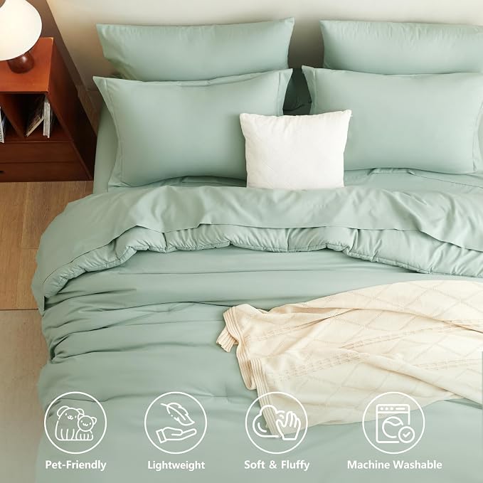Twin XL Comforter Sage Green, 5 Pieces Bed in a Bag | College Dorm Essentials, OEKO-TEX Certified, 240GSM Down Alternative Comforter, Flat & Fitted Sheets, Pillowcase & Sham