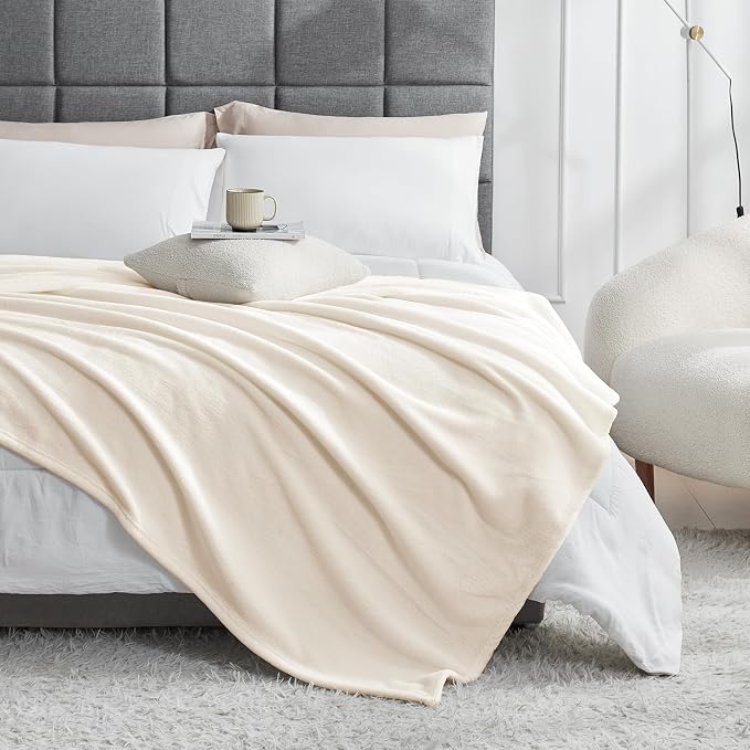 Hansleep Throw Beige Fleece Blanket, Soft Flannel Bed Blanket | Fuzzy Cozy Blanket 50x60 Inches, Multi-use for Bed, Sofa, Couch, Travel, Camping, All Season Warm Lightweight Cover
