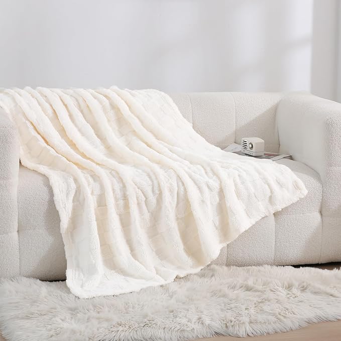 Creme White Fleece Throw Blanket 50”×60”Checkered Design for Couch | Super Soft Cozy Plush Microfiber 3D Square Pattern Flannel Blanket for Sofa Bed Lightweight for Adults,Women