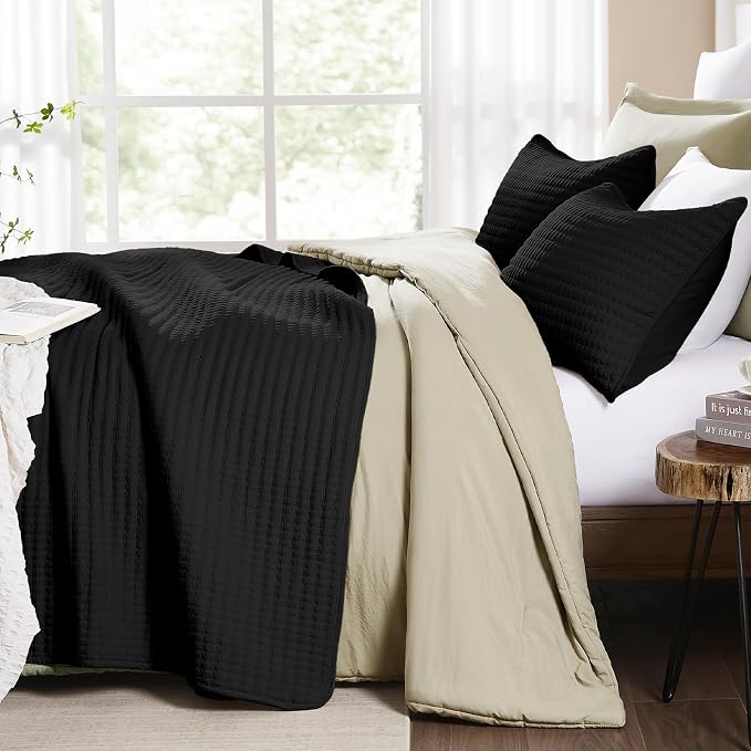 King Size Quilt-Lightweight Black Bedspreads King Quilt Bedding Set | Soft Coverlet with 2 Pillow Shams for All Seasons, Suitable for Bed, Couch, 3 Pieces, 106"x94"