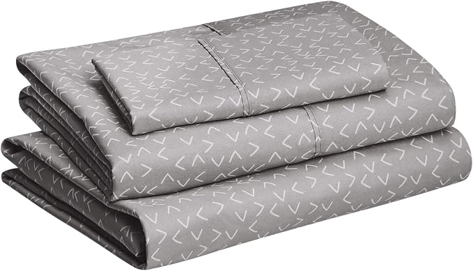 Amazon Basics Lightweight Breathable Brushed Microfiber Wrinkle Resistant 3-Piece Bed Sheet Set with 14-Inch Deep Pockets, Twin, Gray Arrows, Printed