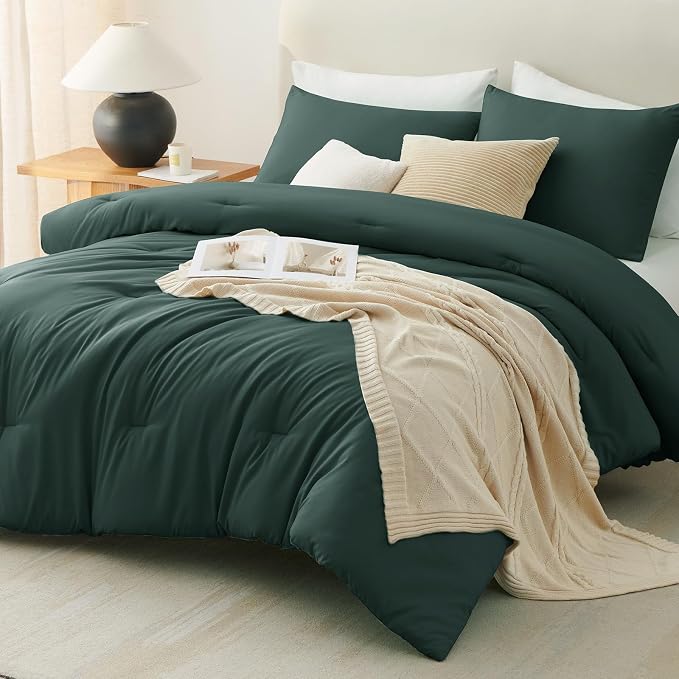 Twin Comforter Set, 2 Pieces Down Alternative Bedding, Forest Green | 270 GSM Twin XL College Dorm Comforter with 4 Corner Ties Use as a Duvet Insert, OEKO-TEX Certified, 1 Pillowcase, 68 x 88 in