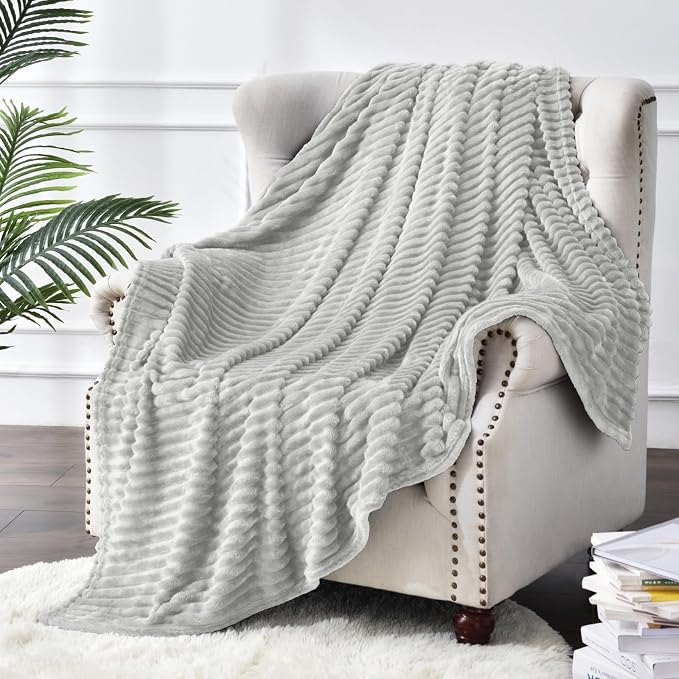 BEDELITE 3D Ribbed Light Grey Fleece Twin Blanket for Couch, 60x80 Inch | Soft Warm Fluffy Throw Blanket for Bed Sofa College Dorm Room Decor, Luxury Cozy Plush Gifts for Women Girls, Lightweight