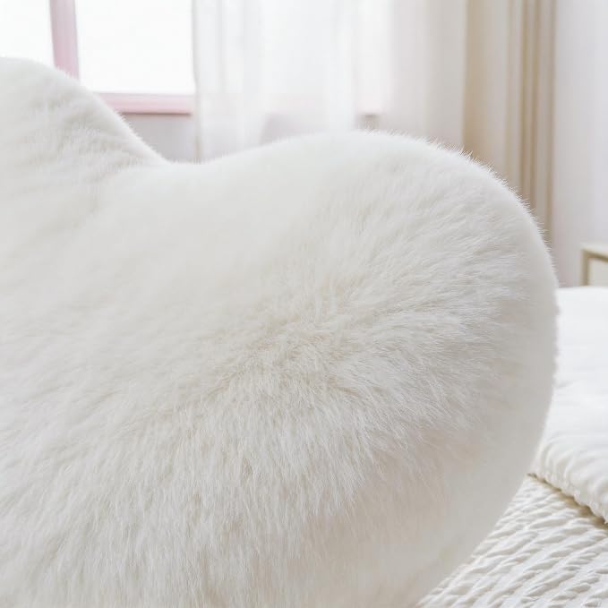 2PCS Throw Pillows Cute Room Decor Heart Pillow Home Decor Decorative Couch Pillows Bed Pillows Outdoor Pillows Valentine Gifts,White 9"*13"