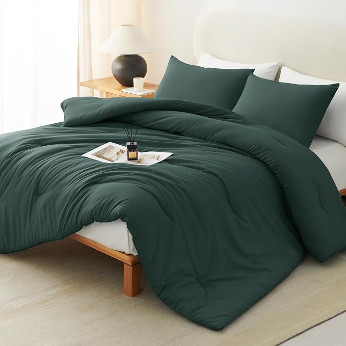 Queen Comforter Set, 3 Pieces Down Alternative Bedding Forest Green | 270 GSM All Season Comforter with 4 Corner Ties for Use as a Duvet Insert, OEKO-TEX Certified, 2 Pillowcases, 88 x 88 in