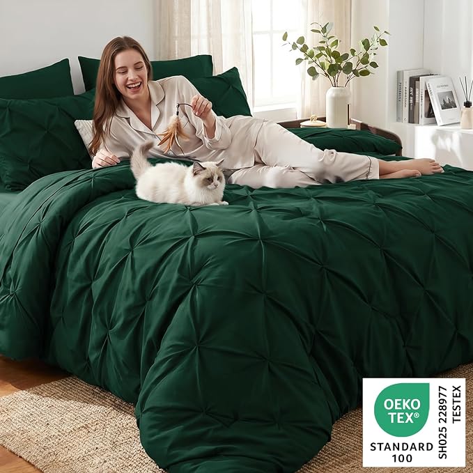 Oversized Queen Comforter Set Emerald Green, 7 Pieces Bed in a Bag | OEKO-TEX 100 Certified, 240GSM All Season, Bedroom, Guest Room, Down-Alternative Comforter, Sheets, Pillowcases & Shams